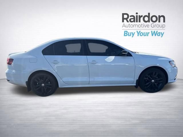 Used 2018 Volkswagen Jetta Sport image 9