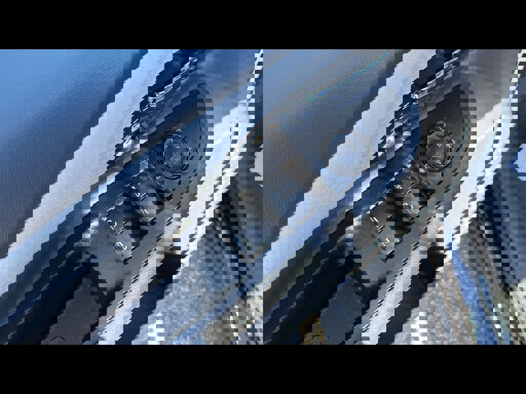 Used 2021 Chevrolet Bolt Premier w/ Infotainment Package image 8