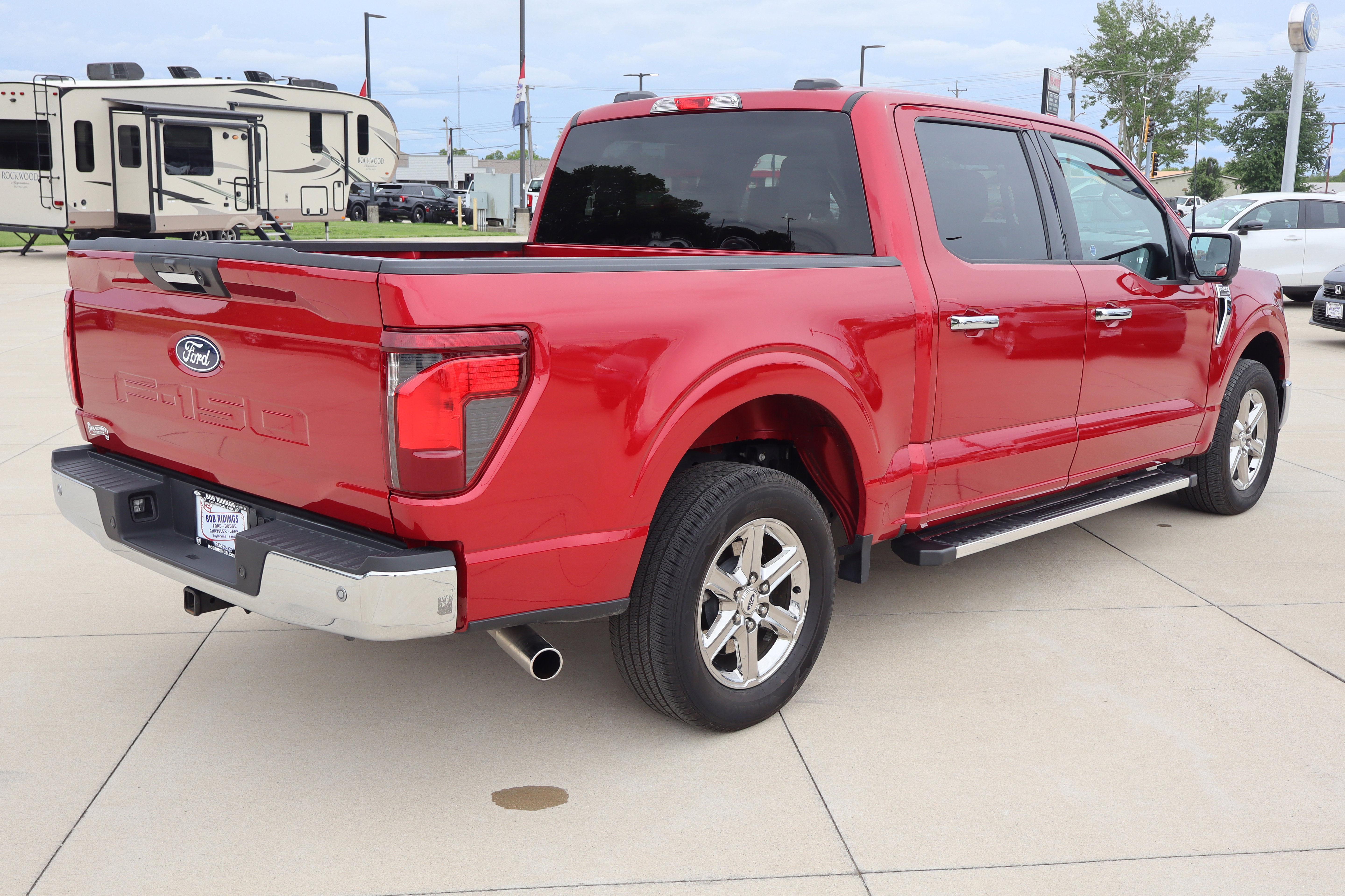 Used 2024 Ford F150 XLT w/ Mobile Office Package RWD image 6
