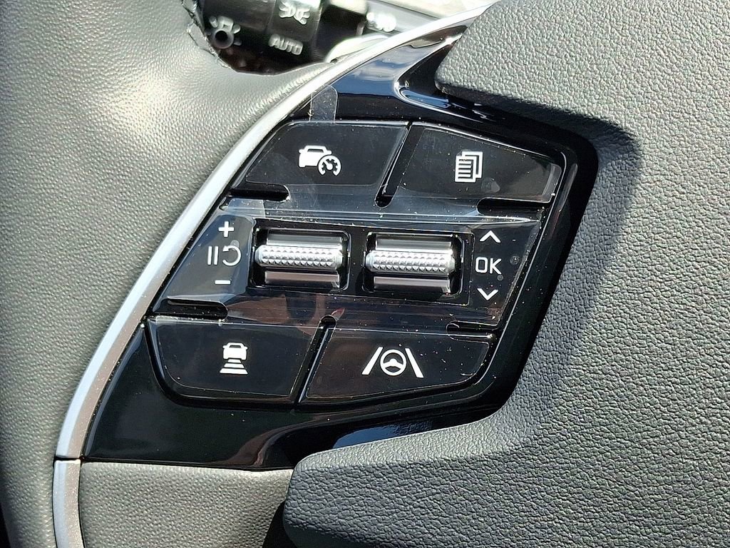 New 2025 Kia Niro EX Touring image 16