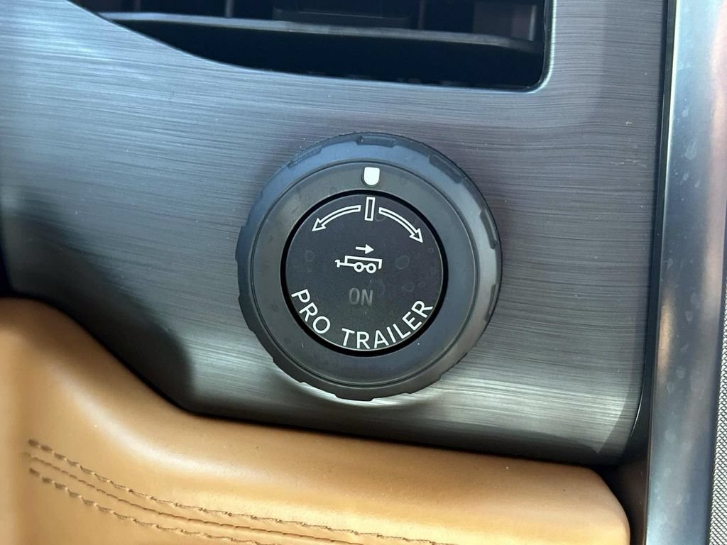 Used 2024 Ford Expedition Max Platinum AWD/4WD image 34