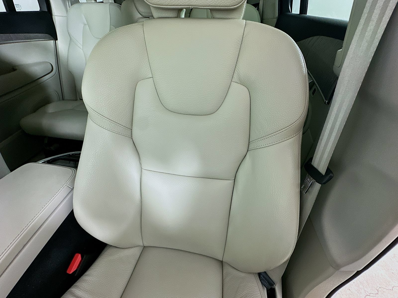 Used 2023 Volvo XC90 B6 Plus w/ Protection Package Premier AWD/4WD image 38