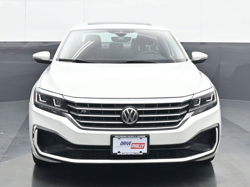 Used 2020 Volkswagen Passat 2.0T R-Line image 1