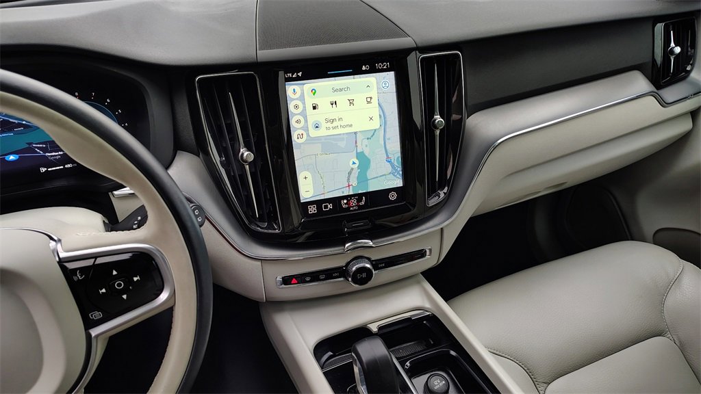 Certified 2023 Volvo XC60 B5 Core w/ Climate Package image 18