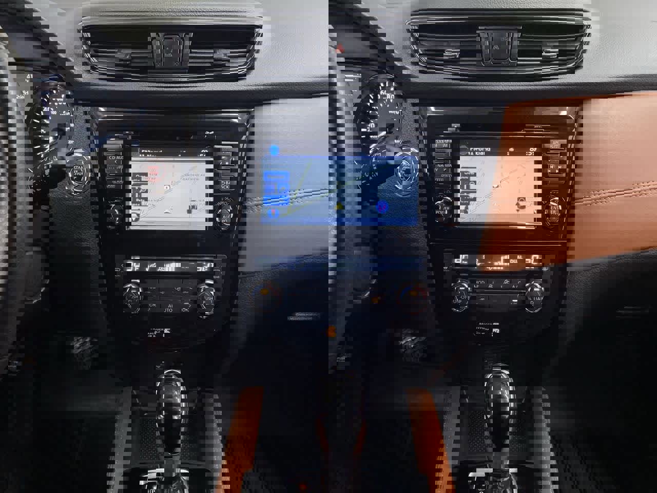 Used 2017 Nissan Rogue SL w/ SL Premium Package image 26