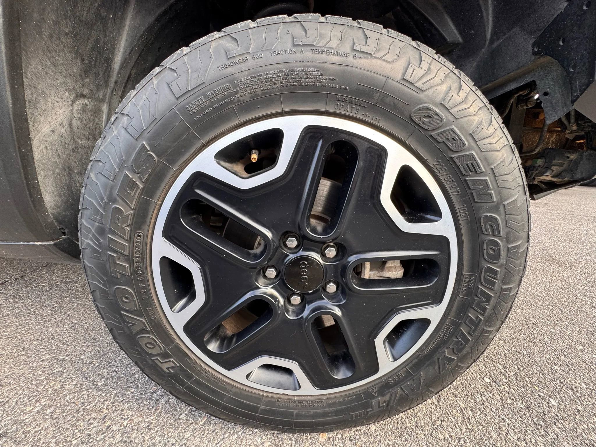 Used 2016 Jeep Renegade Trailhawk image 8