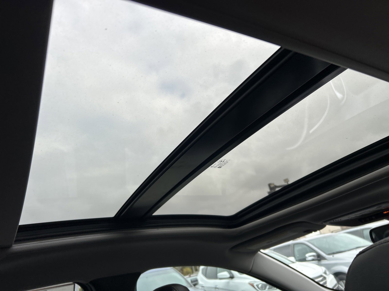 Used 2018 Chevrolet Malibu Premier w/ Premier Sun and Wheel Package image 14