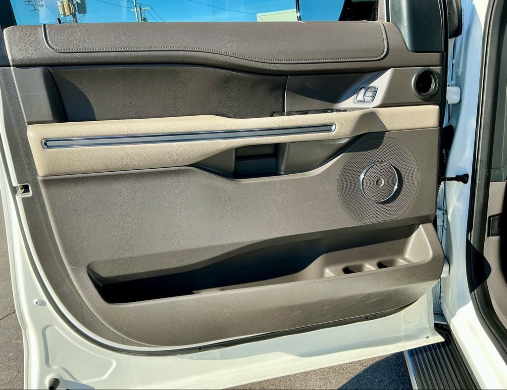 Used 2021 Ford Expedition Max XLT image 42