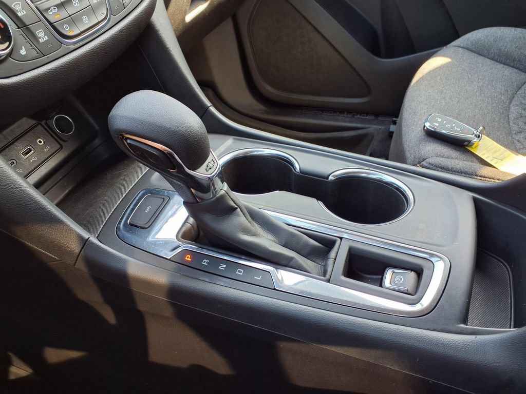 Used 2023 Chevrolet Equinox LT AWD/4WD image 12