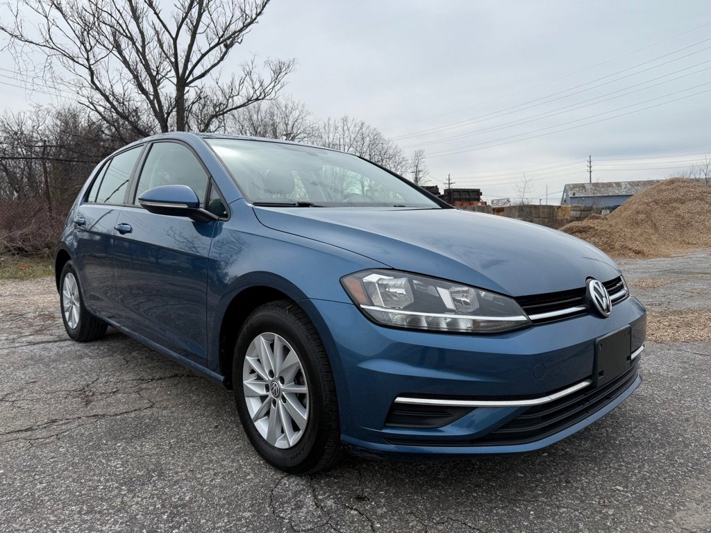 Used 2018 Volkswagen Golf S FWD image 1
