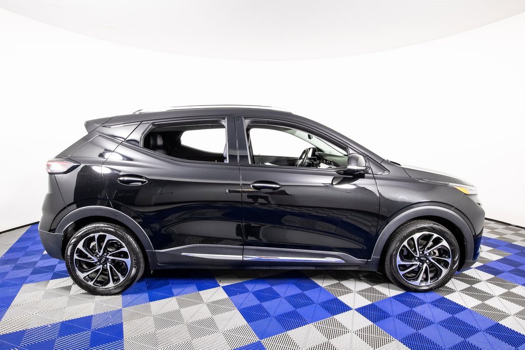 Used 2022 Chevrolet Bolt EUV Premier image 4