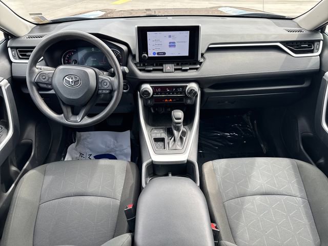 Used 2025 Toyota RAV4 XLE FWD image 12
