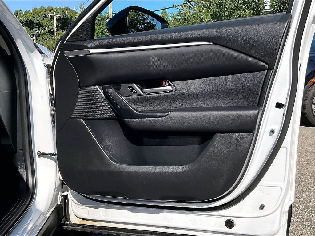 Used 2025 MAZDA CX-50 AWD 2.5 S w/ Cargo Package image 12