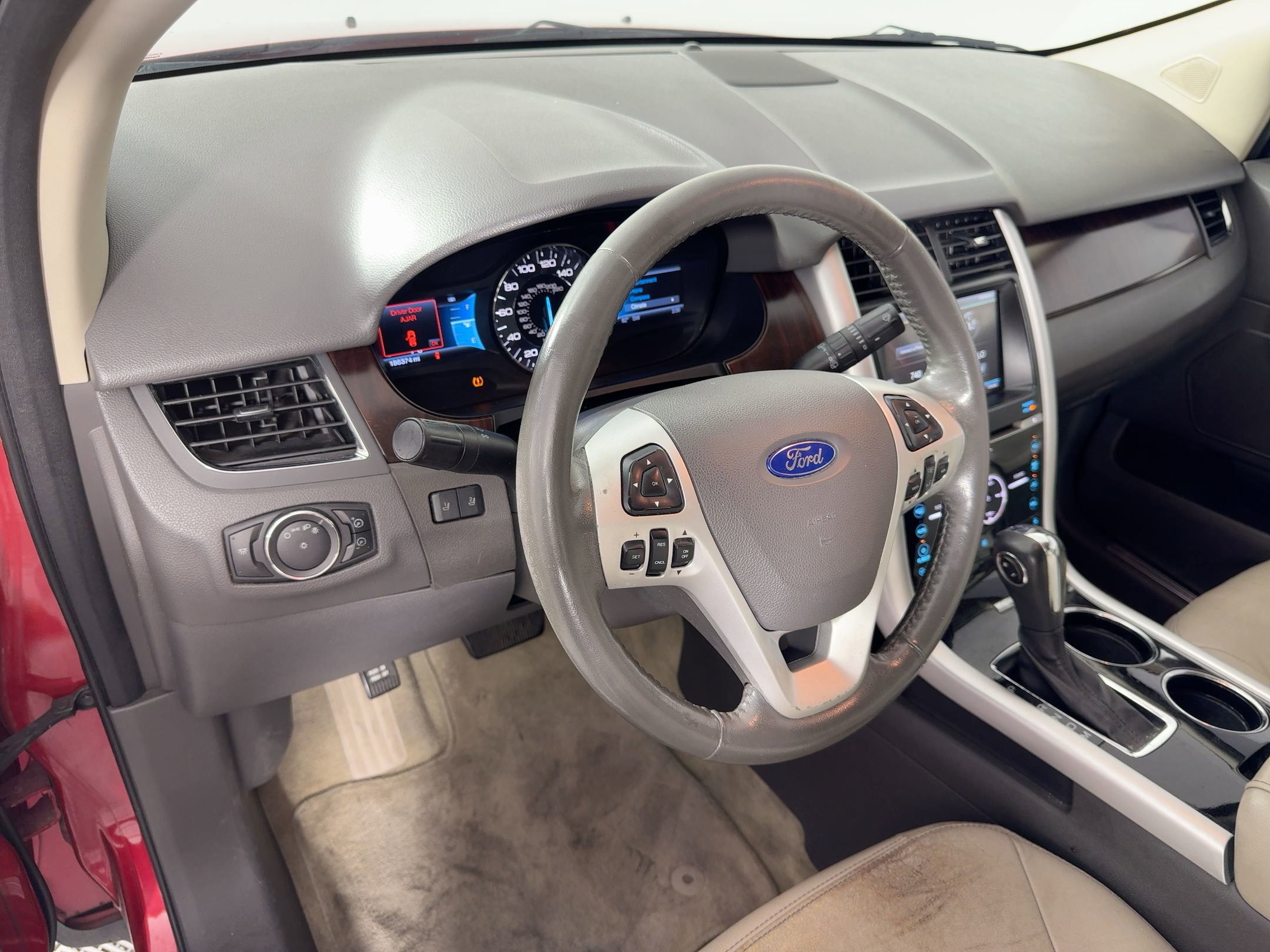 Used 2011 Ford Edge Limited image 4