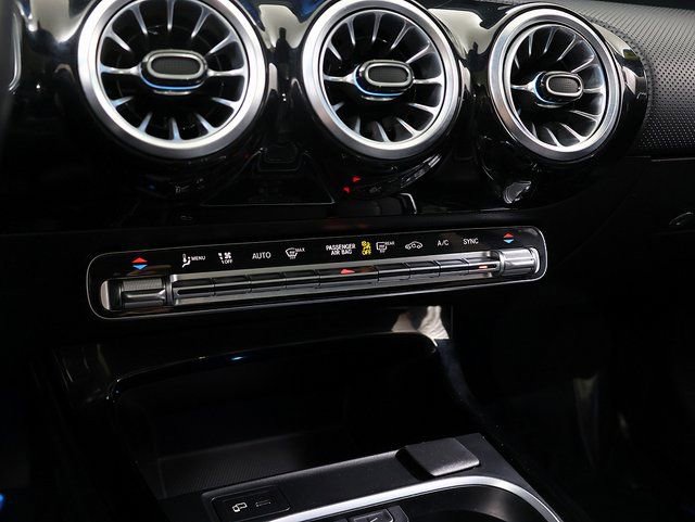 Certified 2022 Mercedes-Benz A 220 4MATIC image 23
