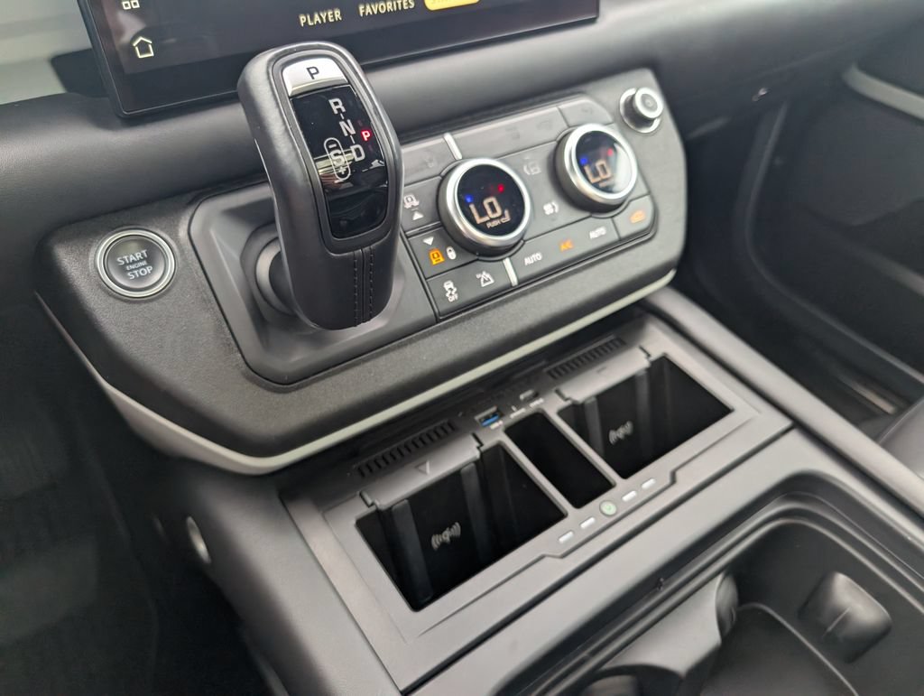 Used 2022 Land Rover Defender 110 XS Edition AWD/4WD image 21