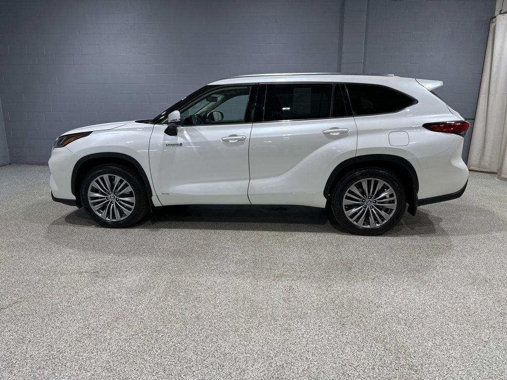 Certified 2020 Toyota Highlander Platinum AWD/4WD image 6