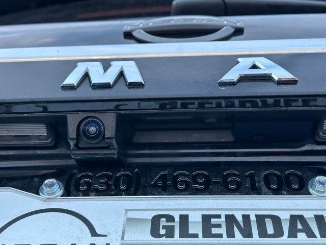 Used 2021 Nissan Armada SL image 16