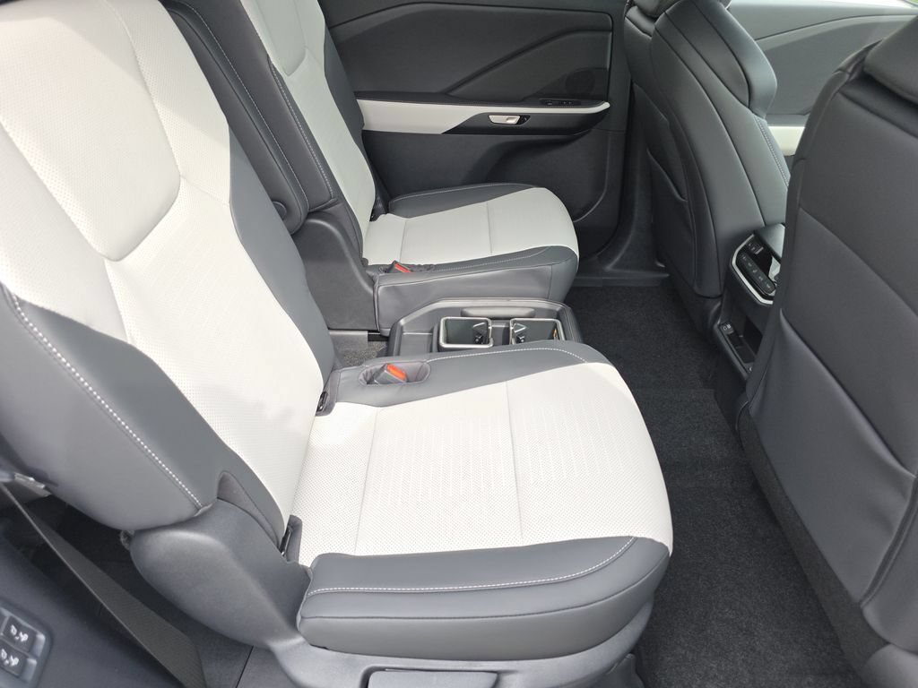 New 2026 Lexus TX 500h AWD image 28