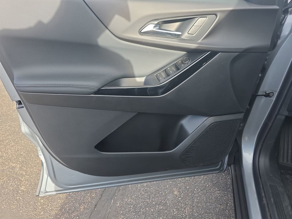 New 2026 Chevrolet Equinox LT w/ Safety and Technology Package image 10