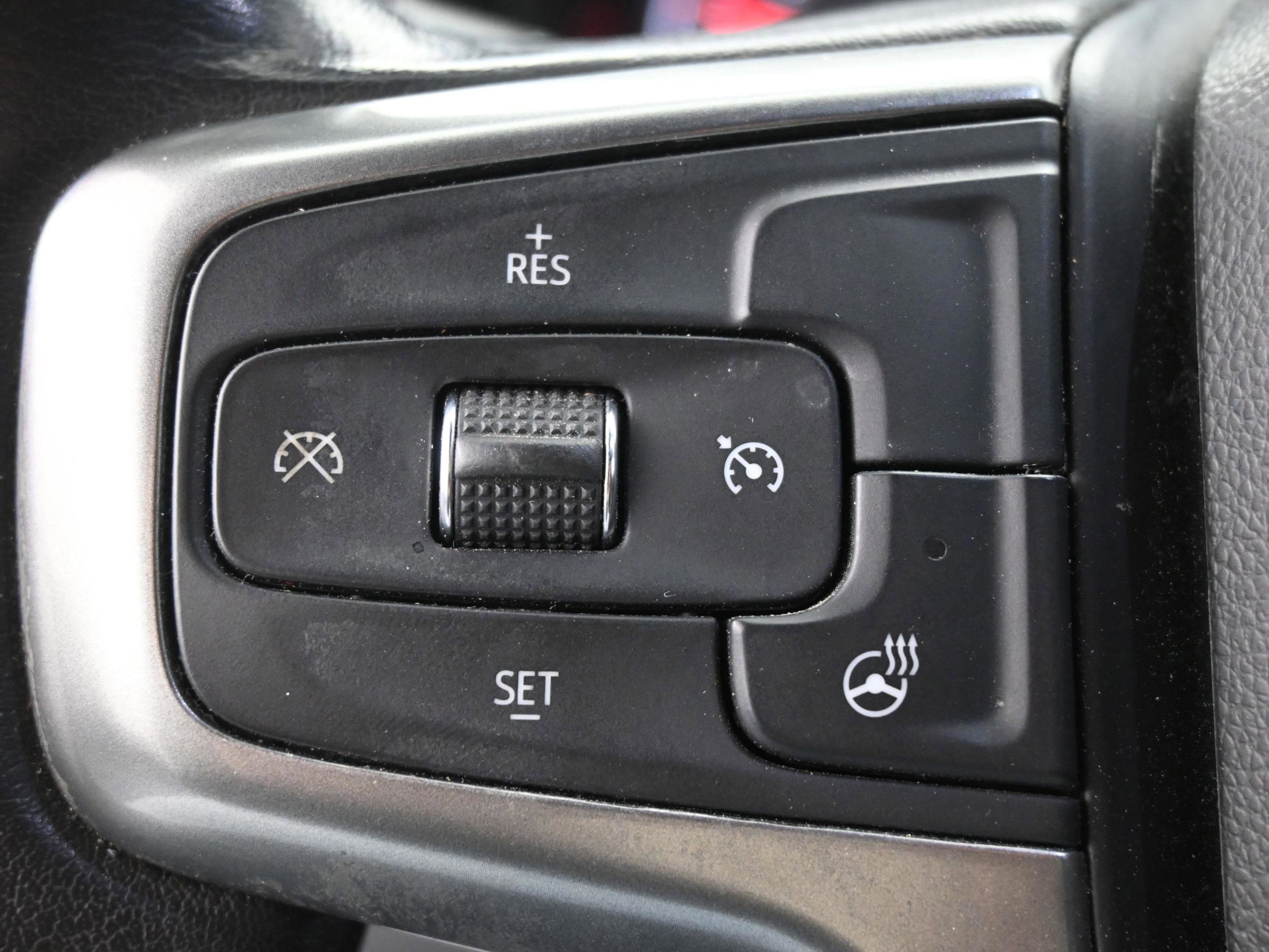 Used 2020 Chevrolet Silverado 1500 RST w/ Texas Edition image 38