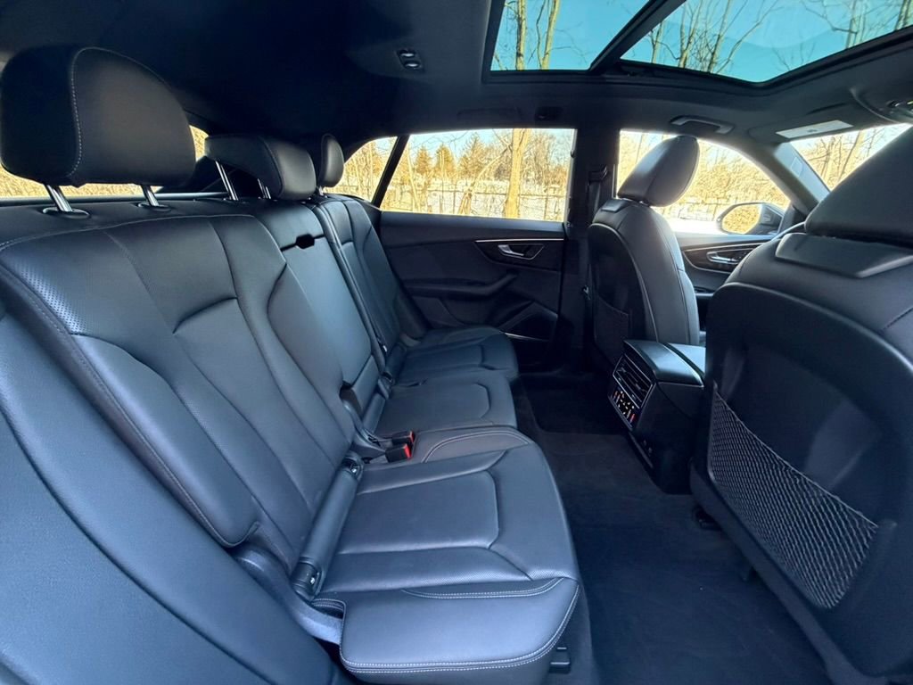 Used 2021 Audi Q8 Premium Plus w/ Premium Plus Package AWD/4WD image 27