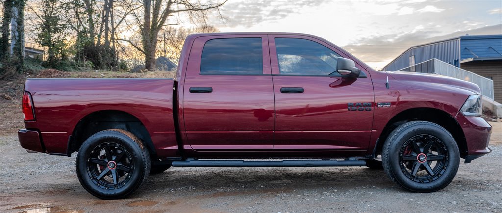 Used 2017 RAM 1500 Express w/ Express Value Package RWD image 6