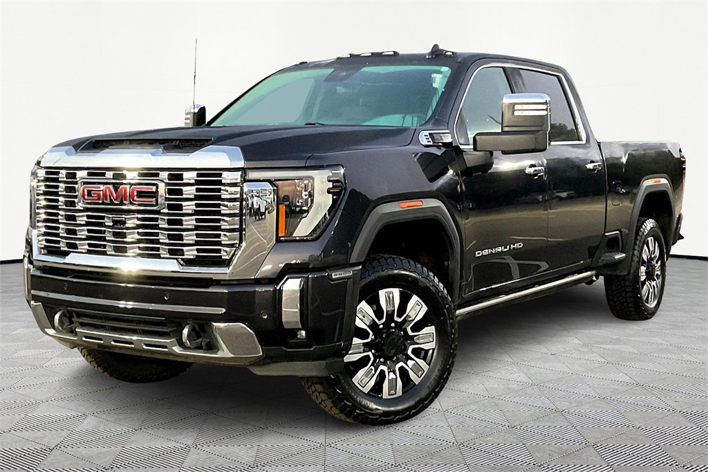 Used 2024 GMC Sierra 2500 Denali w/ Denali Reserve Package image 2
