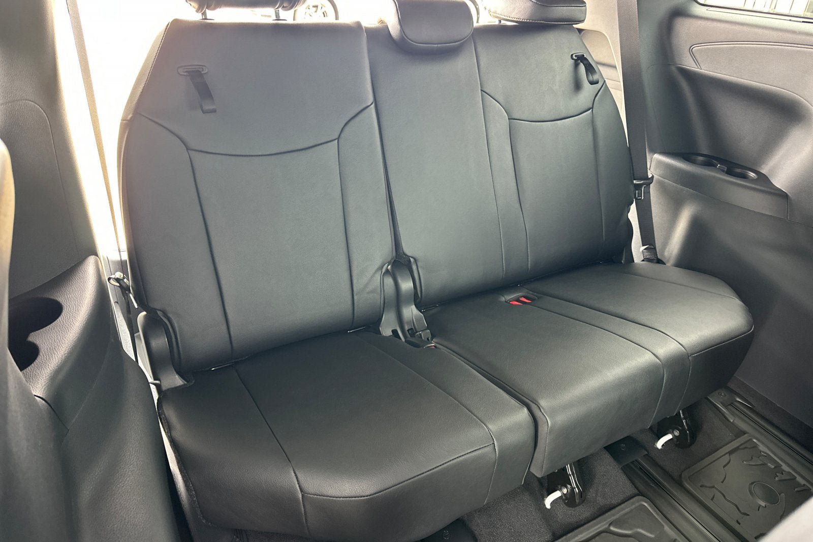 New 2026 Toyota Sienna XLE Woodland Edition AWD/4WD image 16