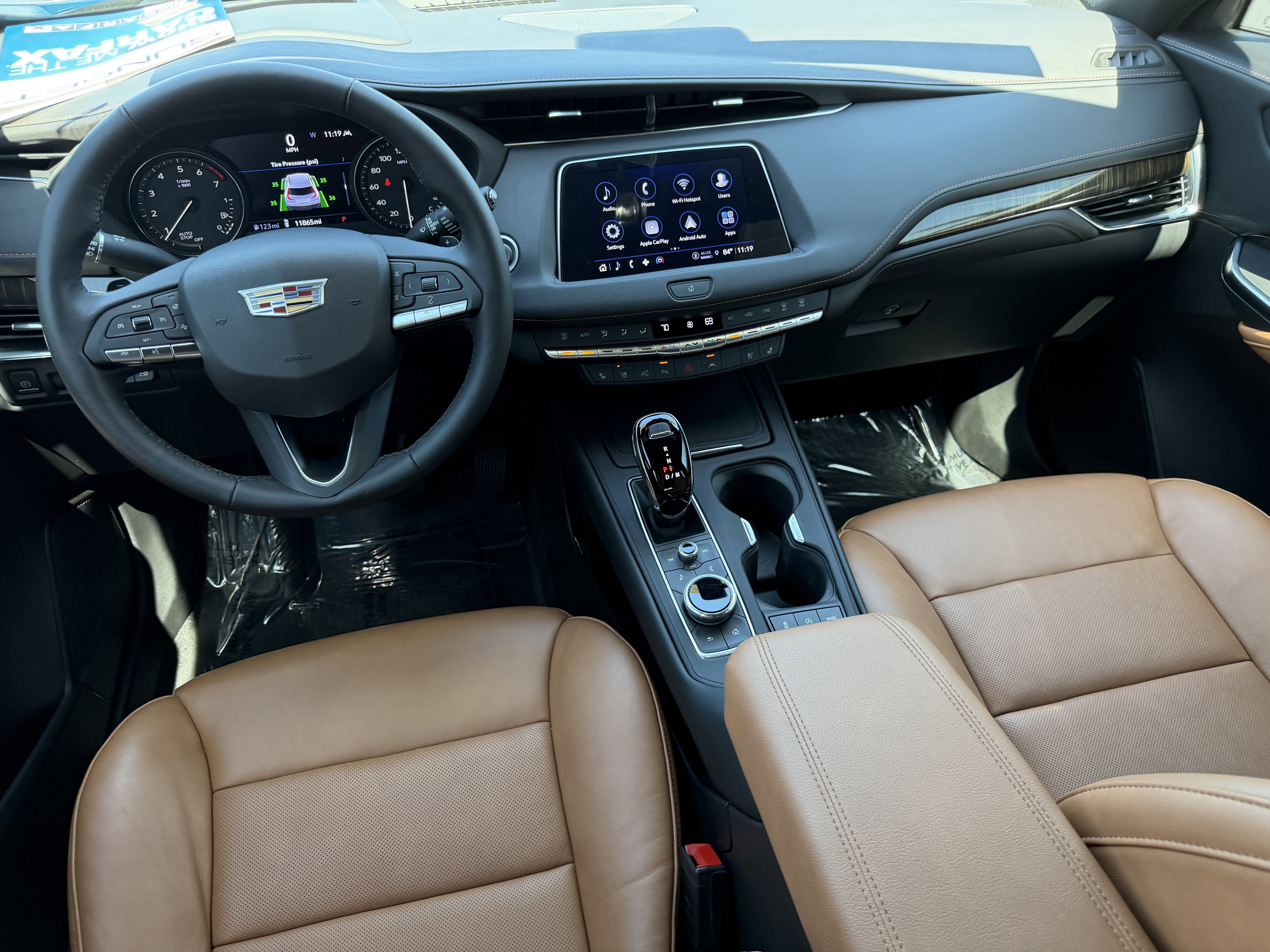 Certified 2022 Cadillac XT4 Premium Luxury w/ Technology Package FWD image 13