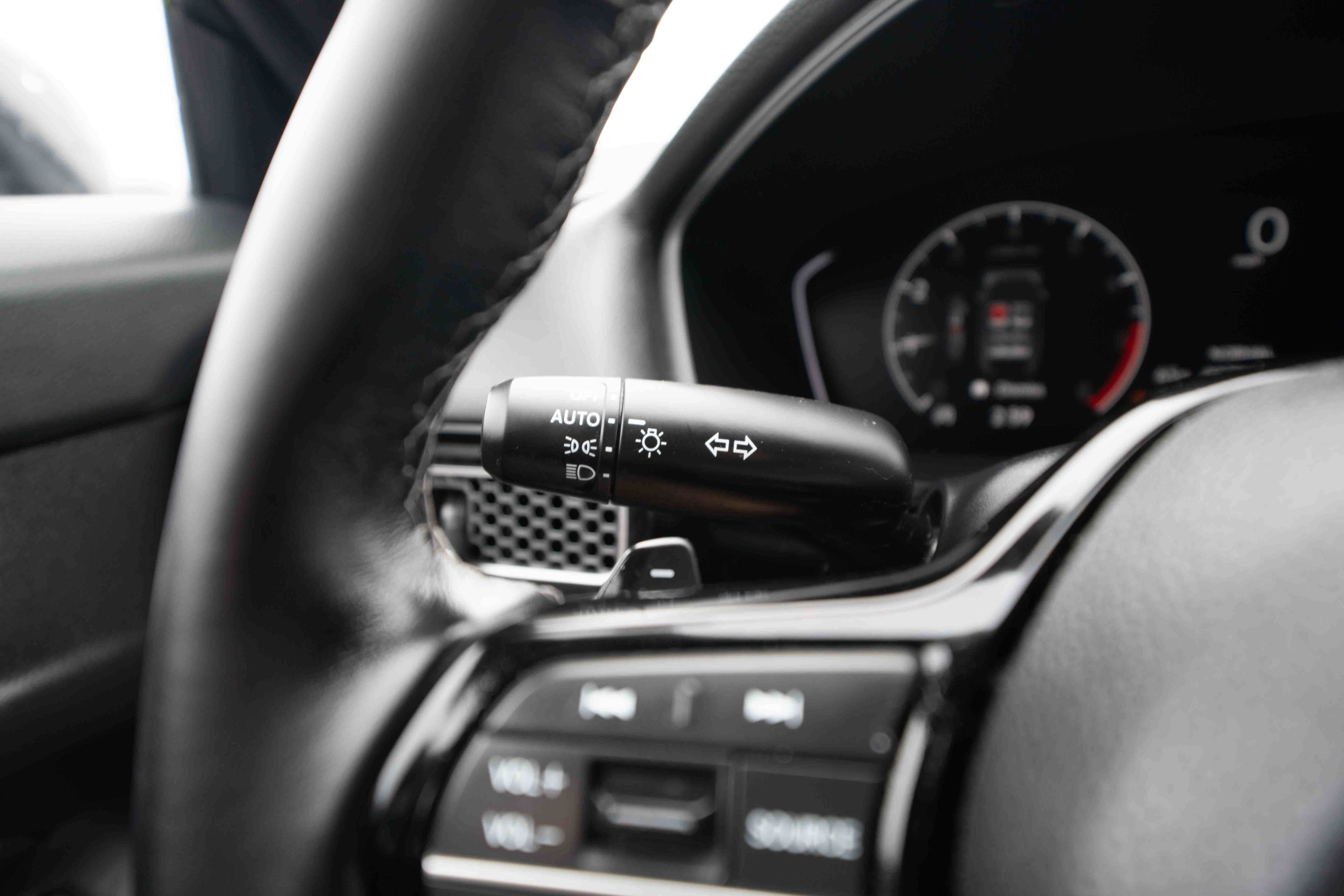 Used 2024 Honda Civic Sport image 13