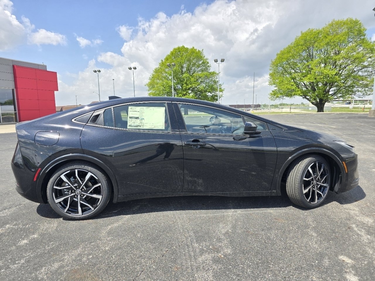 New 2026 Toyota Prius Plug-In Hybrid FWD image 19
