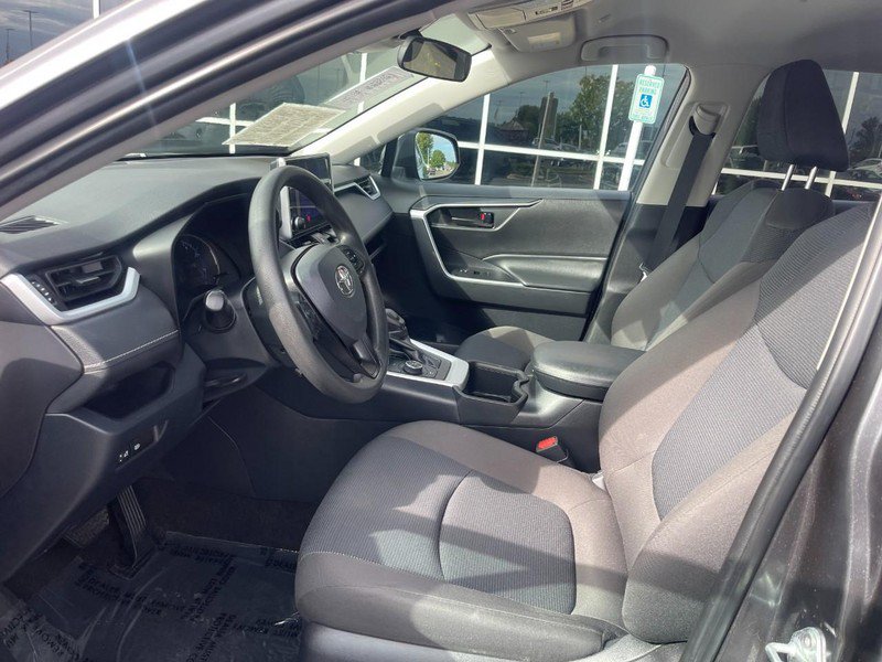 Used 2023 Toyota RAV4 LE AWD/4WD image 19