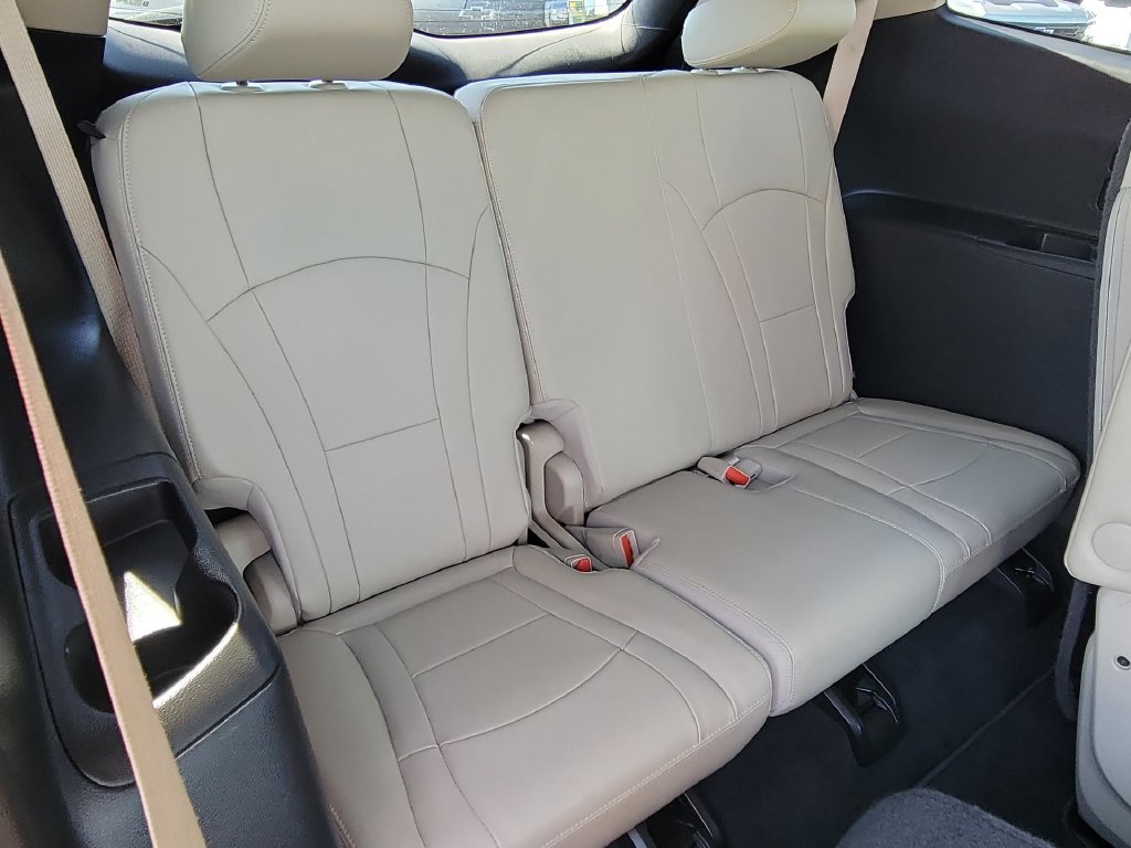 Used 2021 Buick Enclave Premium w/ Sun and Sites Package AWD/4WD image 36