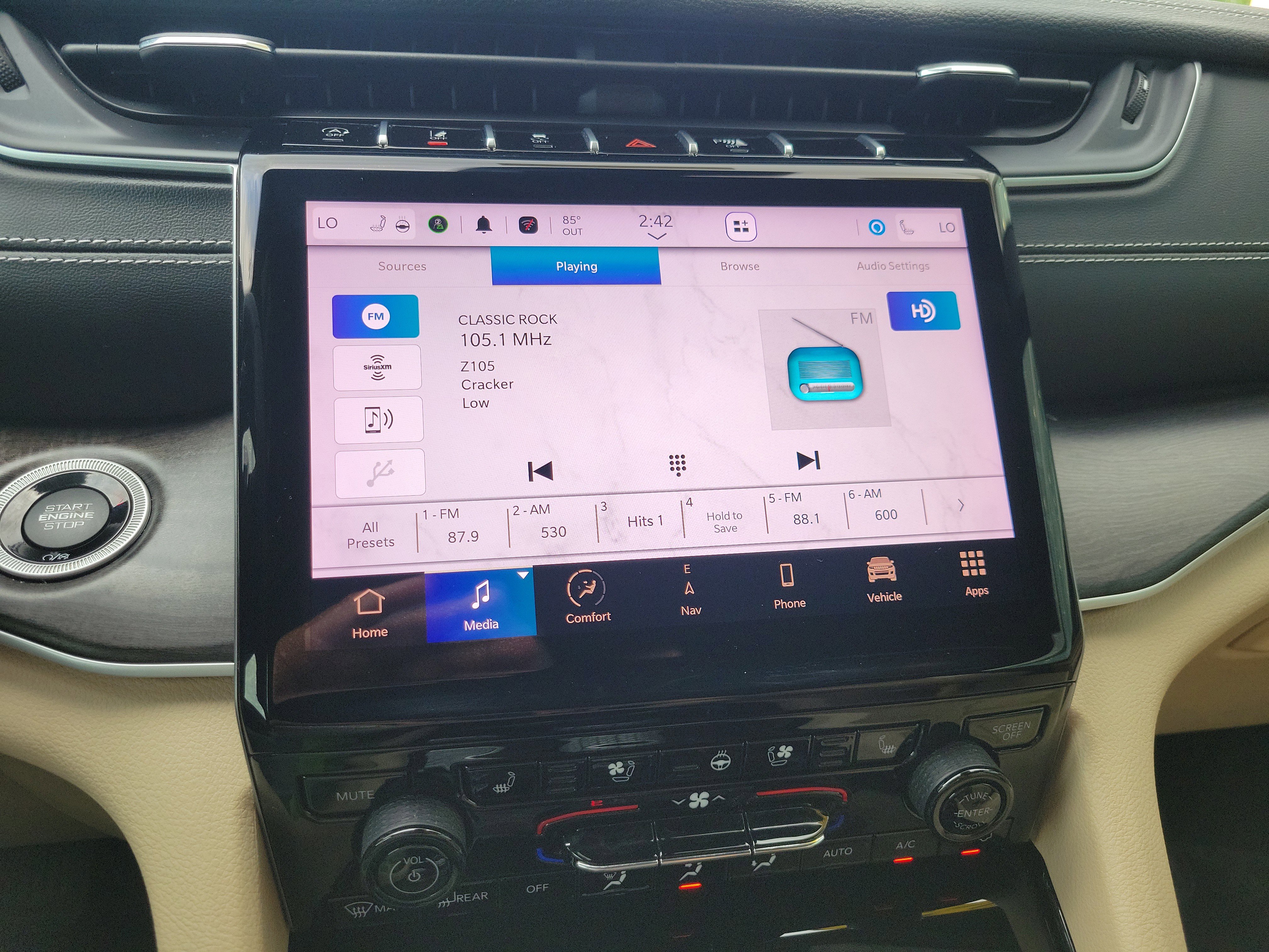 Used 2023 Jeep Grand Cherokee L Limited w/ Luxury Tech Group II AWD/4WD image 20