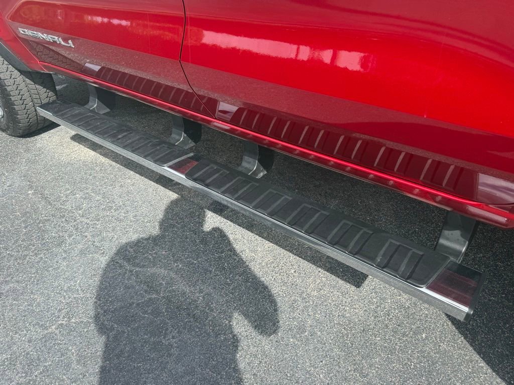 Used 2023 GMC Canyon Denali image 44