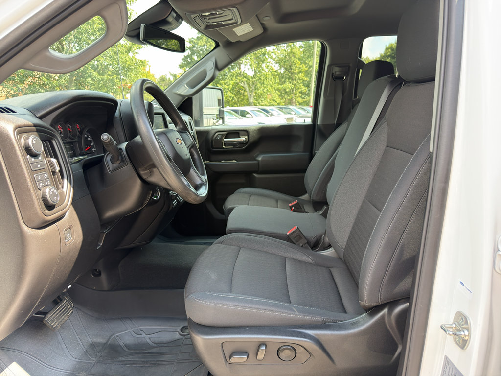 Used 2025 Chevrolet Silverado 2500 Custom AWD/4WD image 23