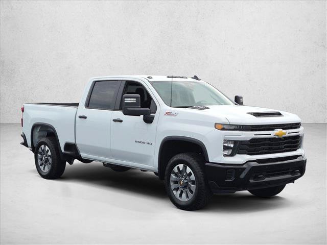 Used 2026 Chevrolet Silverado 2500 Custom w/ Custom Value Package AWD/4WD video 3