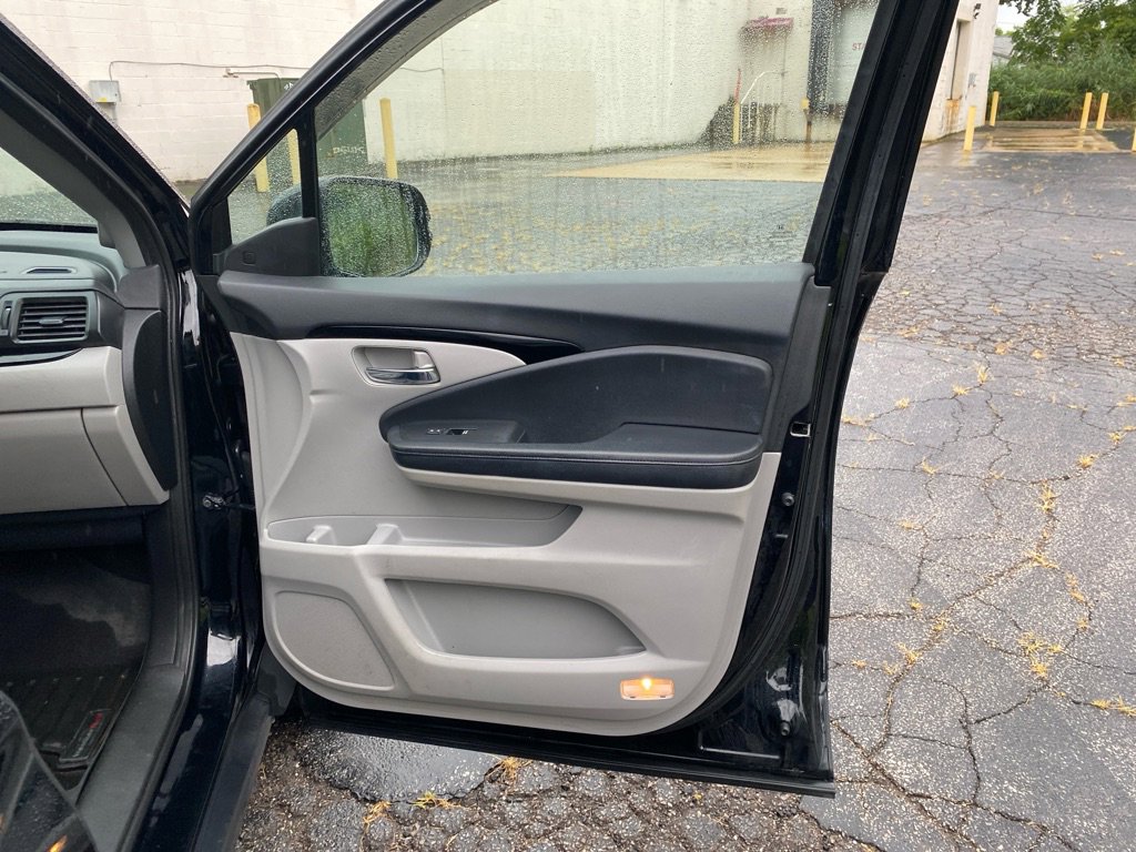 Used 2017 Honda Pilot Elite image 28