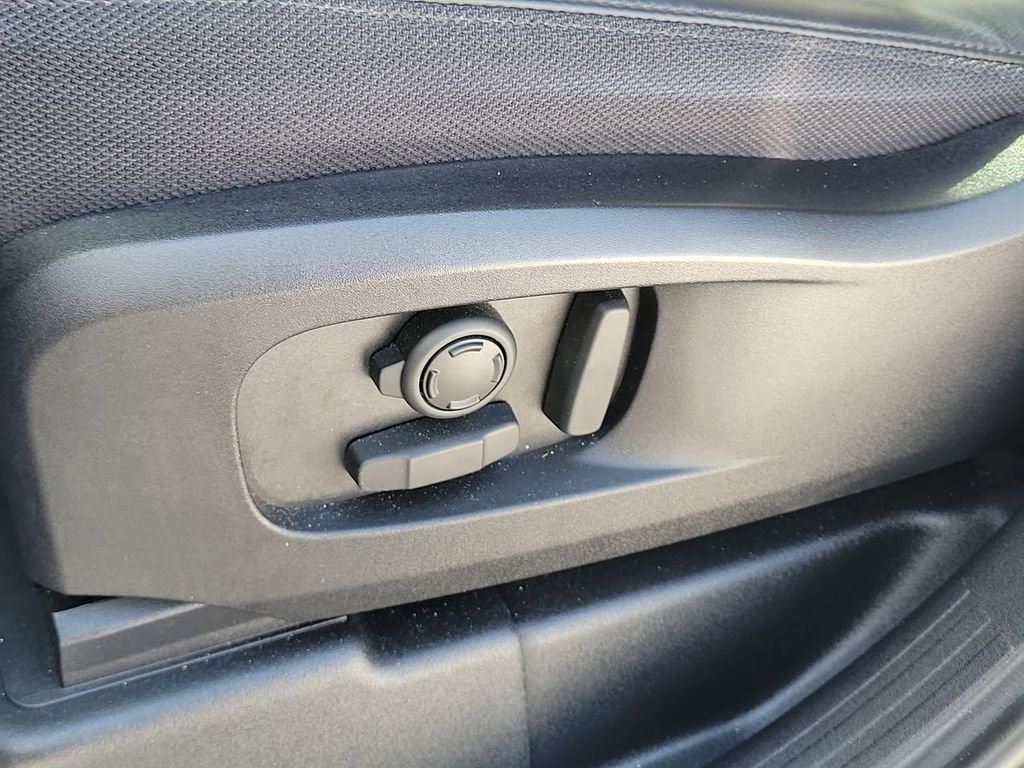 Used 2021 Land Rover Defender 110 X image 26