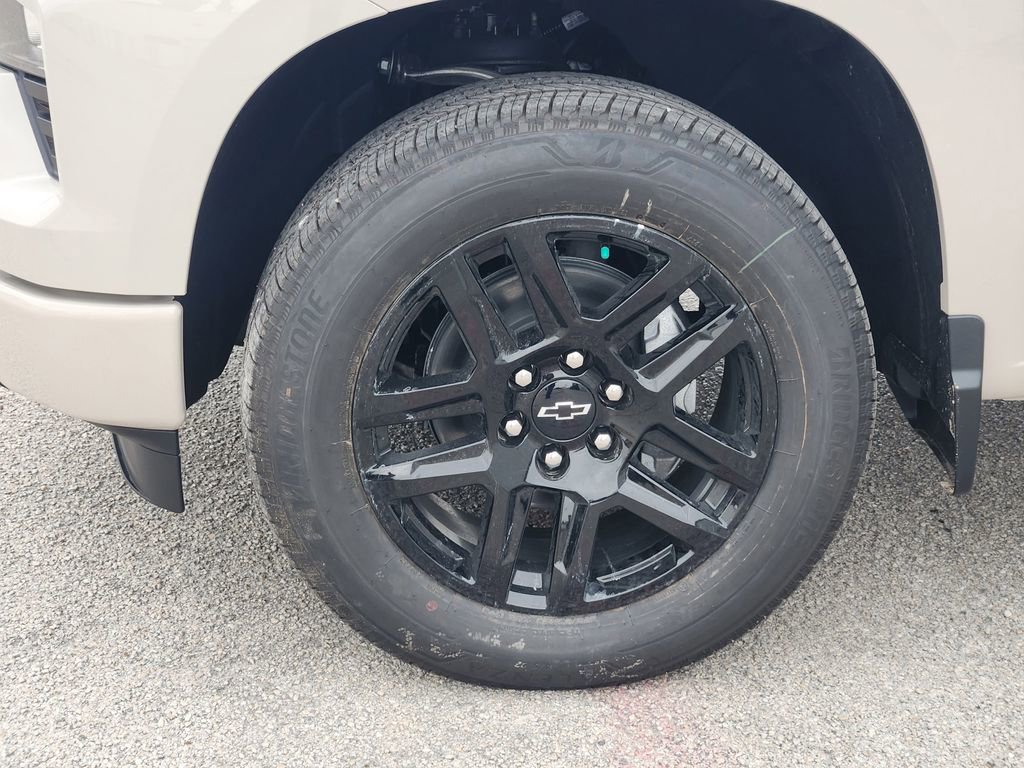 New 2026 Chevrolet Silverado 1500 Custom RWD image 9