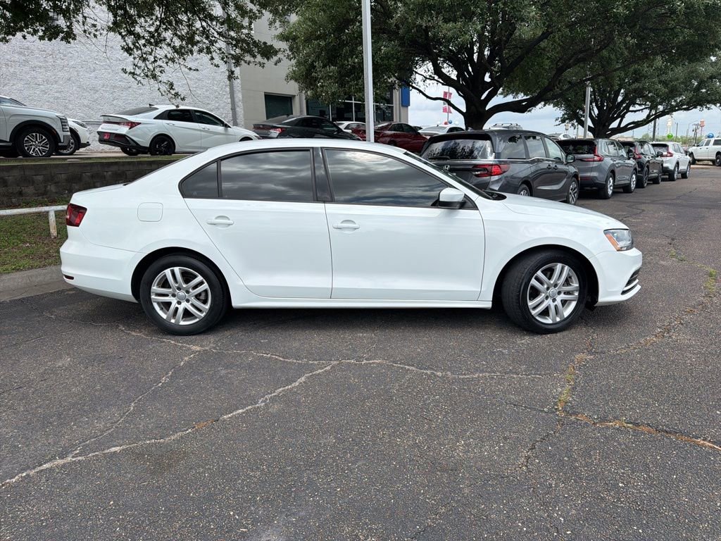 Used 2018 Volkswagen Jetta S image 2