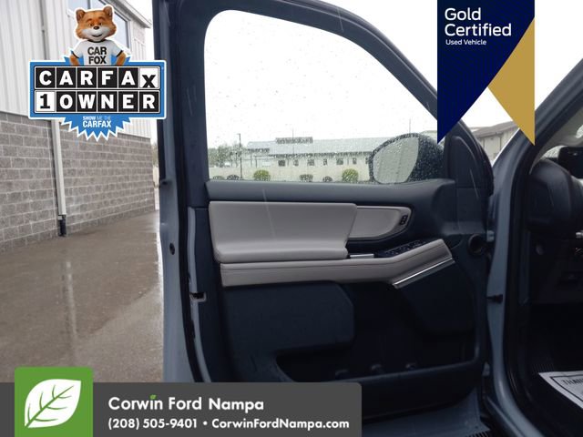 Certified 2025 Ford Expedition Active image 12