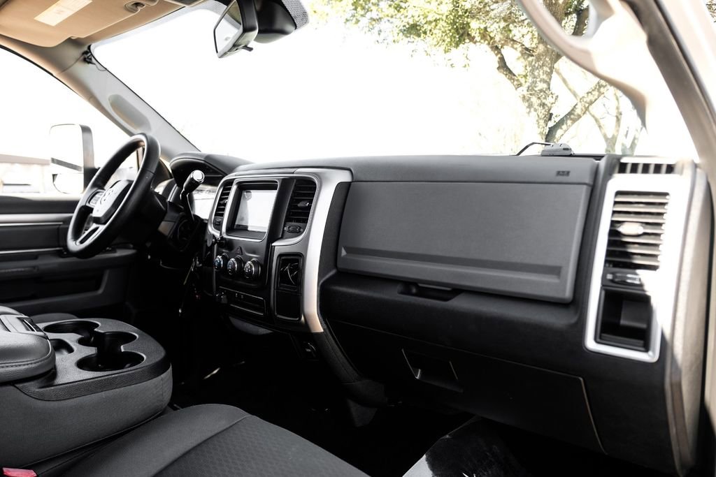Used 2015 RAM 2500 SLT image 9