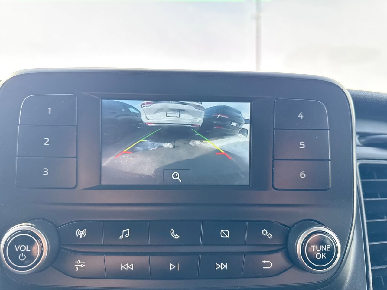 Used 2023 Ford Transit 250 Low Roof AWD w/ Exterior Upgrade Package image 21