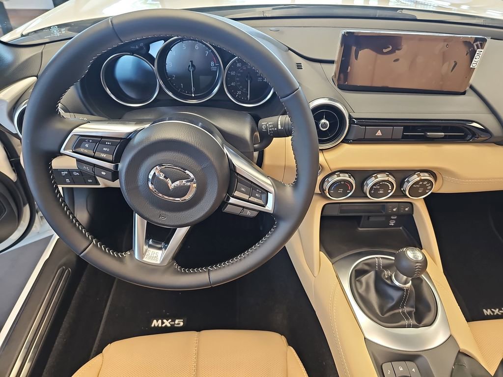 New 2026 MAZDA MX-5 Miata Grand Touring RWD image 17