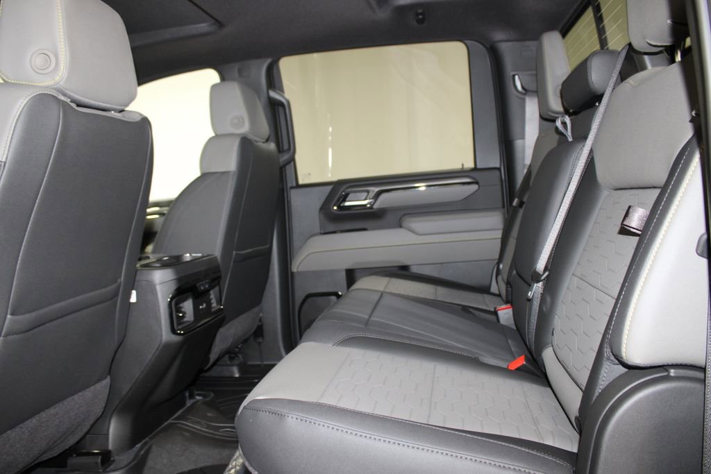 New 2026 Chevrolet Silverado 2500 ZR2 image 24