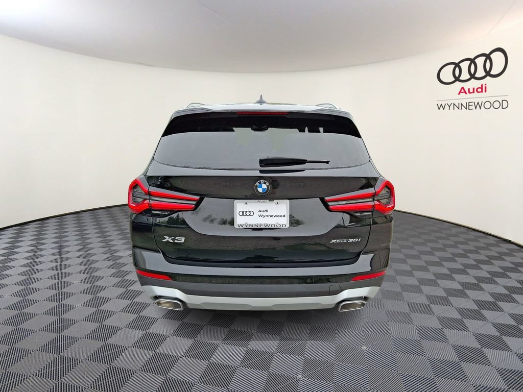 Used 2023 BMW X3 xDrive30i w/ Premium Package AWD/4WD image 5