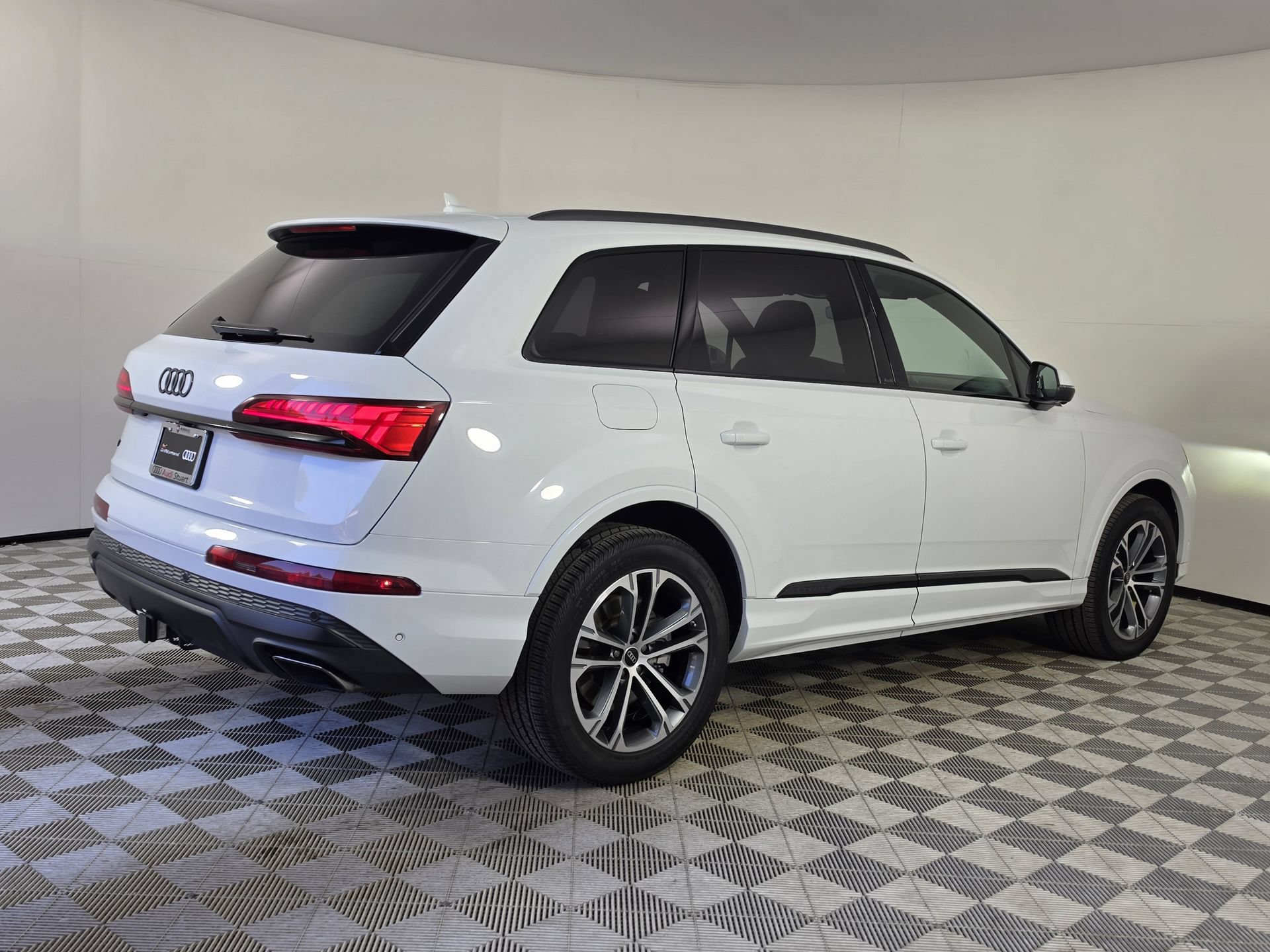 Used 2025 Audi Q7 2.0T Premium Plus AWD/4WD image 7