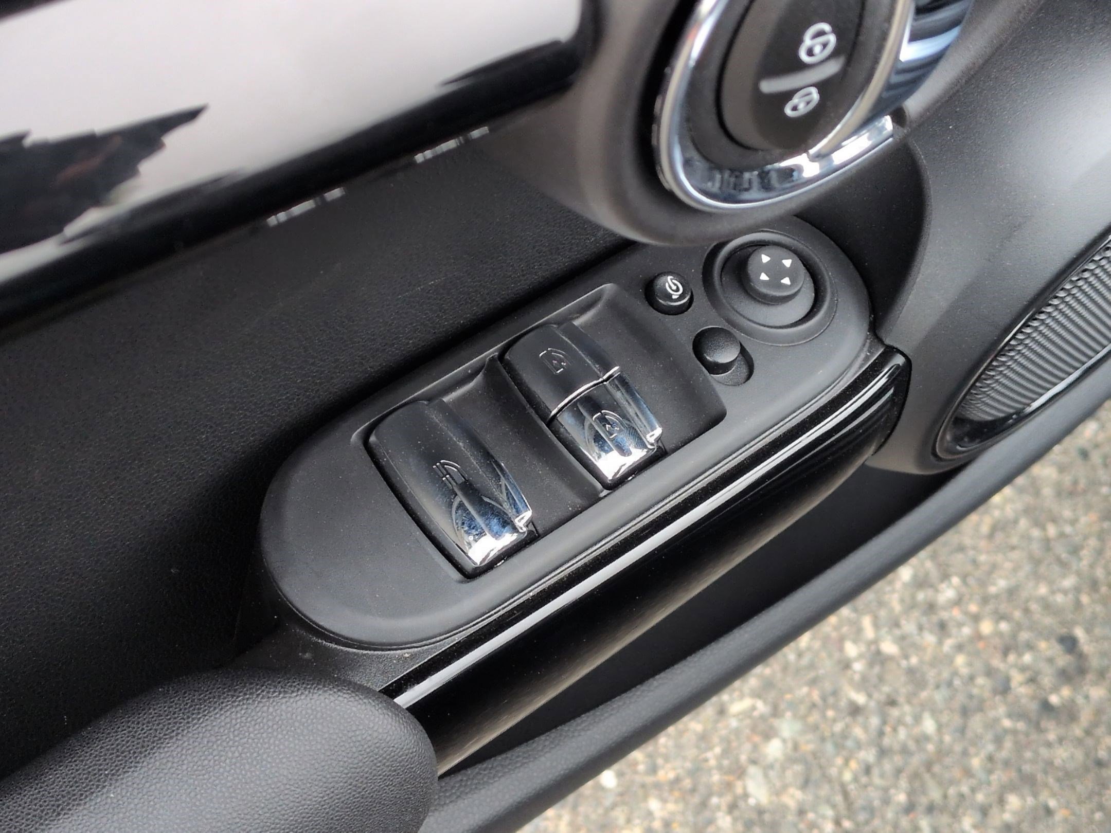 Used 2024 MINI Cooper Convertible image 15